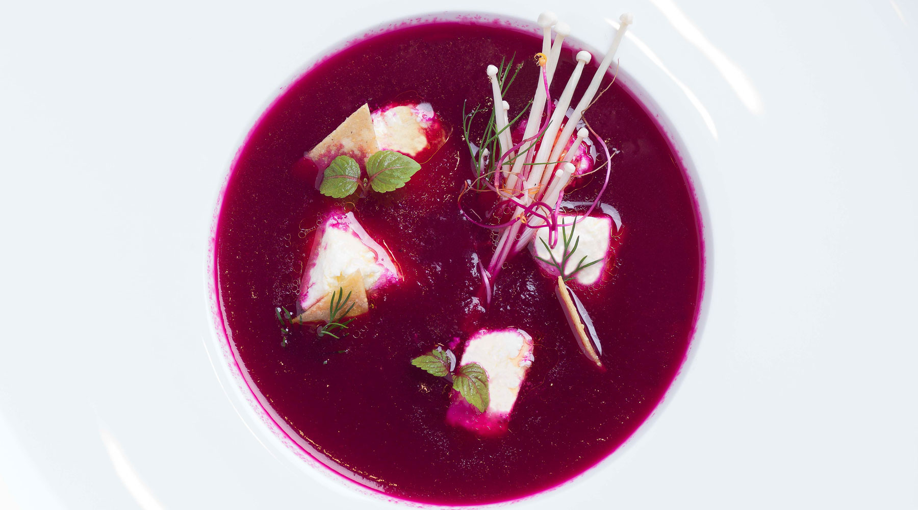Gaspacho de betteraves et fromage frais